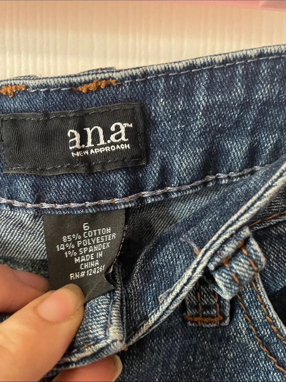 ANA ROLL CUFF DENIM JEAN SHORTS